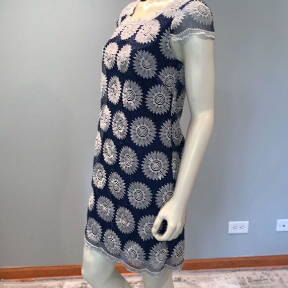 Betsey Johnson Sheer Layered Floral Crochet A-Line Dress Navy Size - Picture 14 of 16